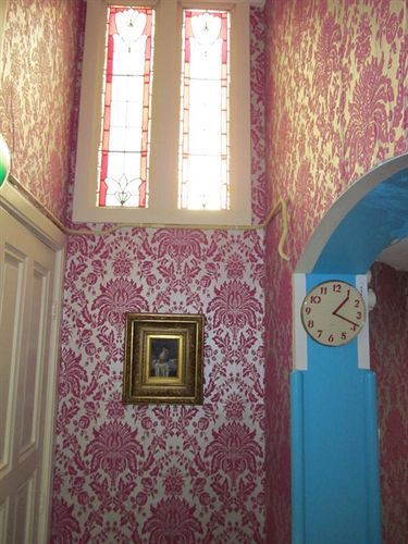 Cosmos Hostel *