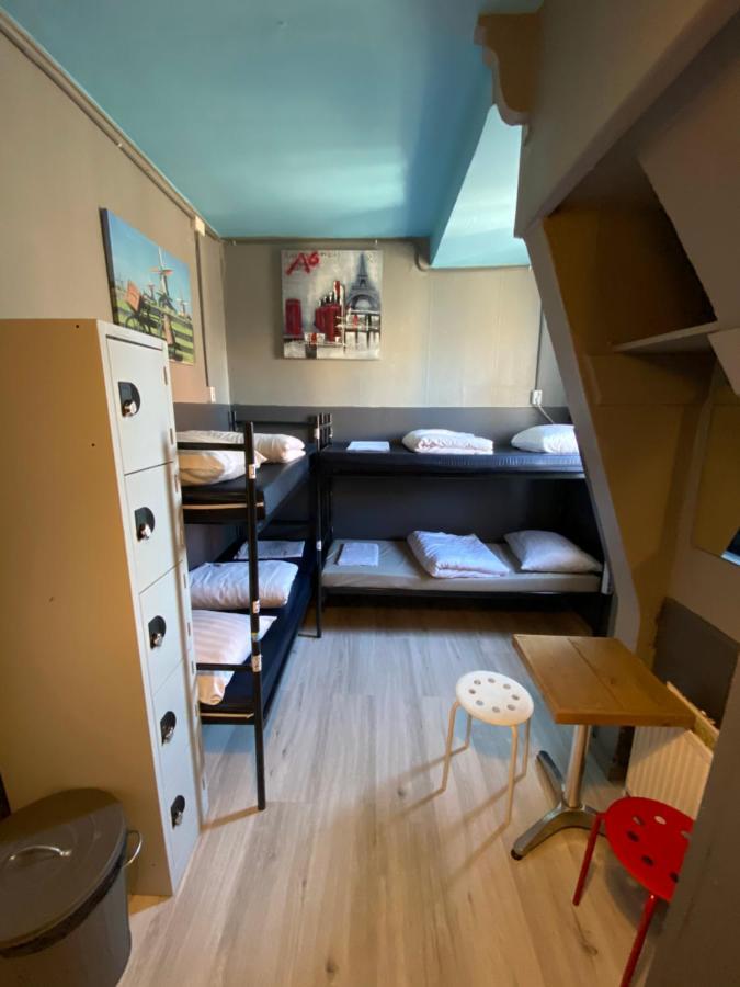 Hostel Cosmos *