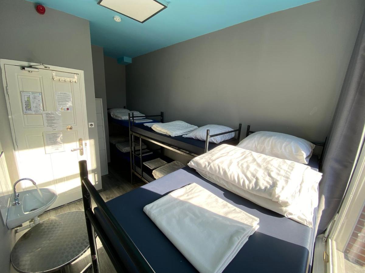 Hostel Cosmos